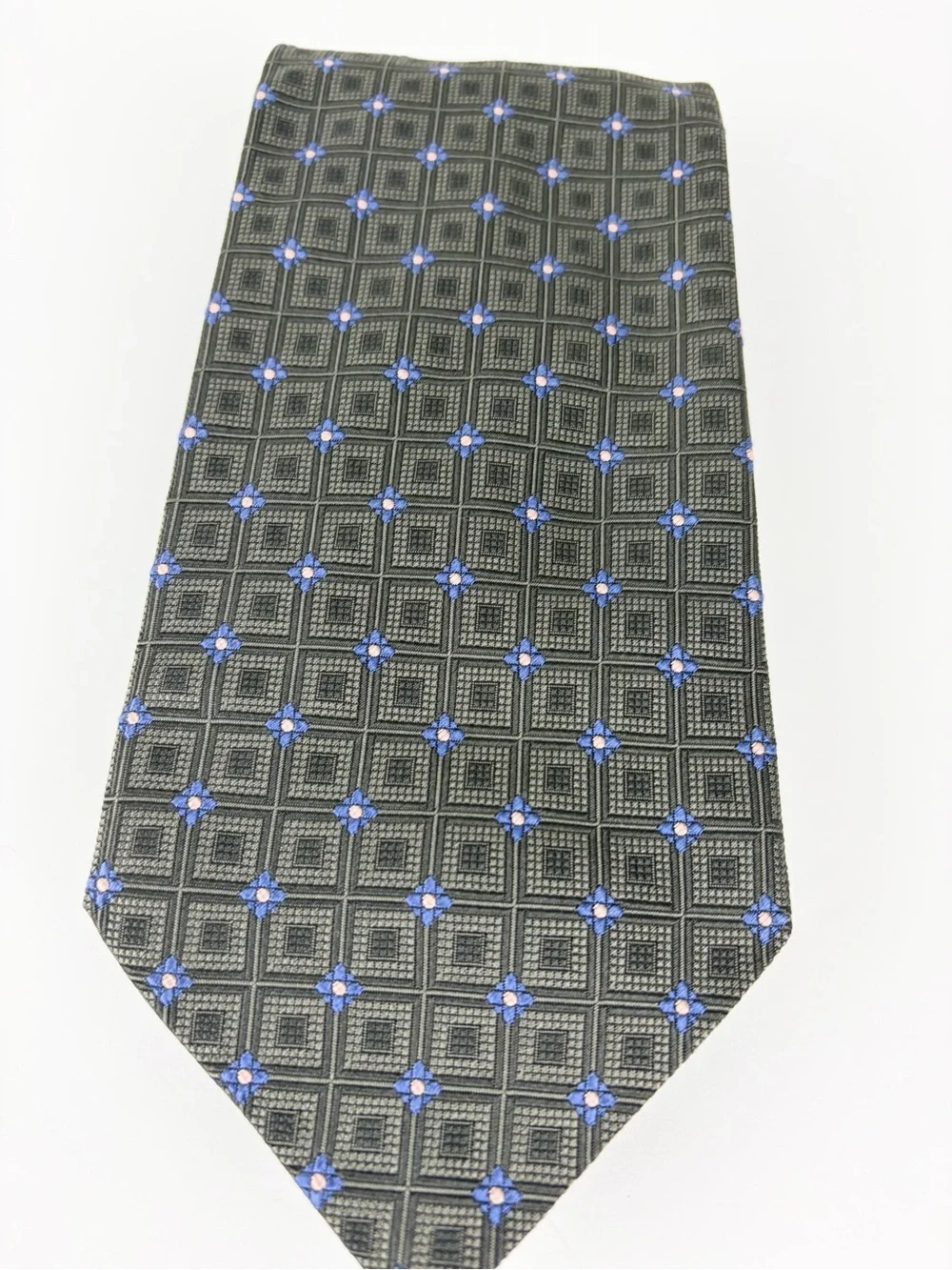 Mark Pendleton Italy Von Maur Dark Grey Blue Micro Daisy Ailk Mens Neck Tie